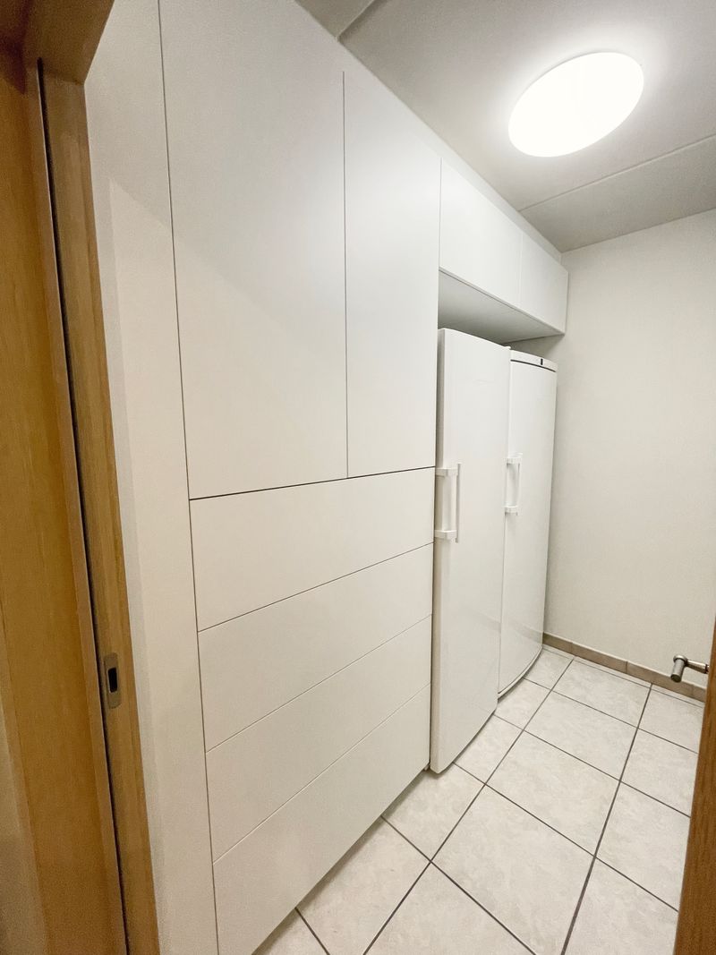 Compacte berging met veel opslagplaats (20-010)